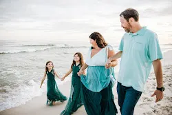Momager/Photographer